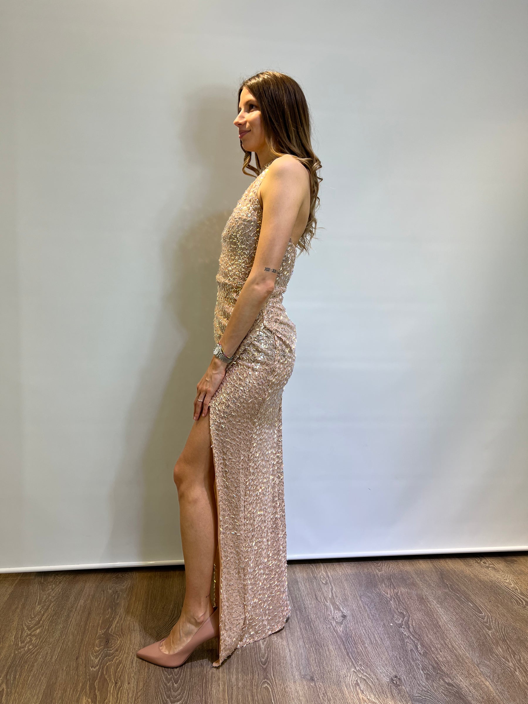 Abito lungo in paillettes