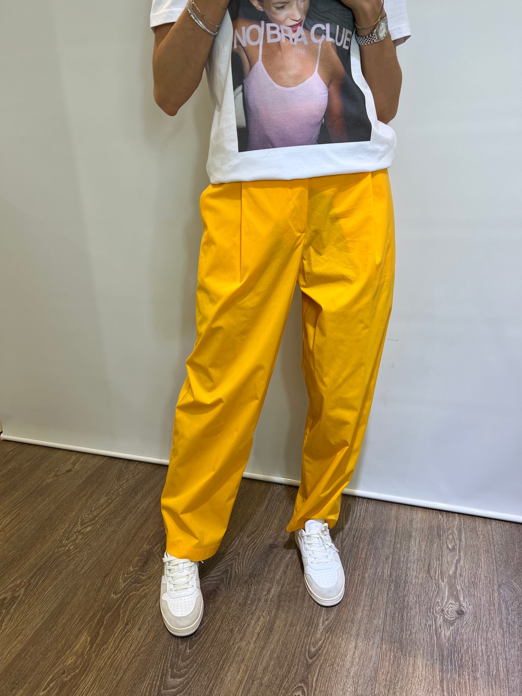 Pantalone con pinces