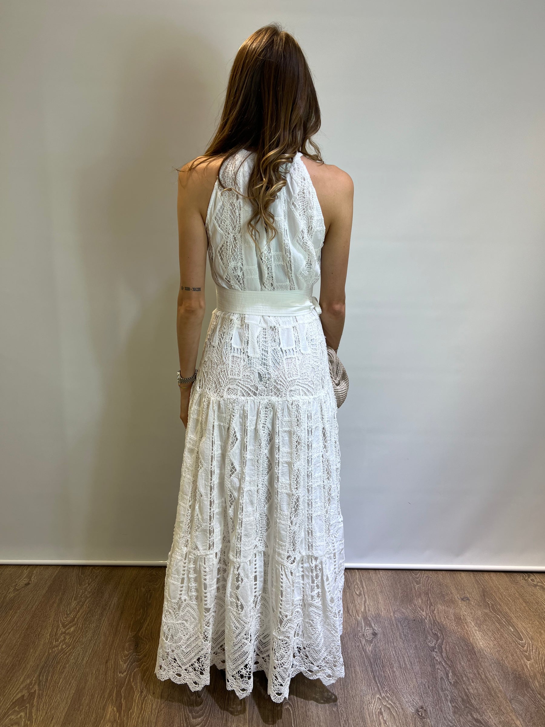 Abito lungo in sangallo e macrame'
