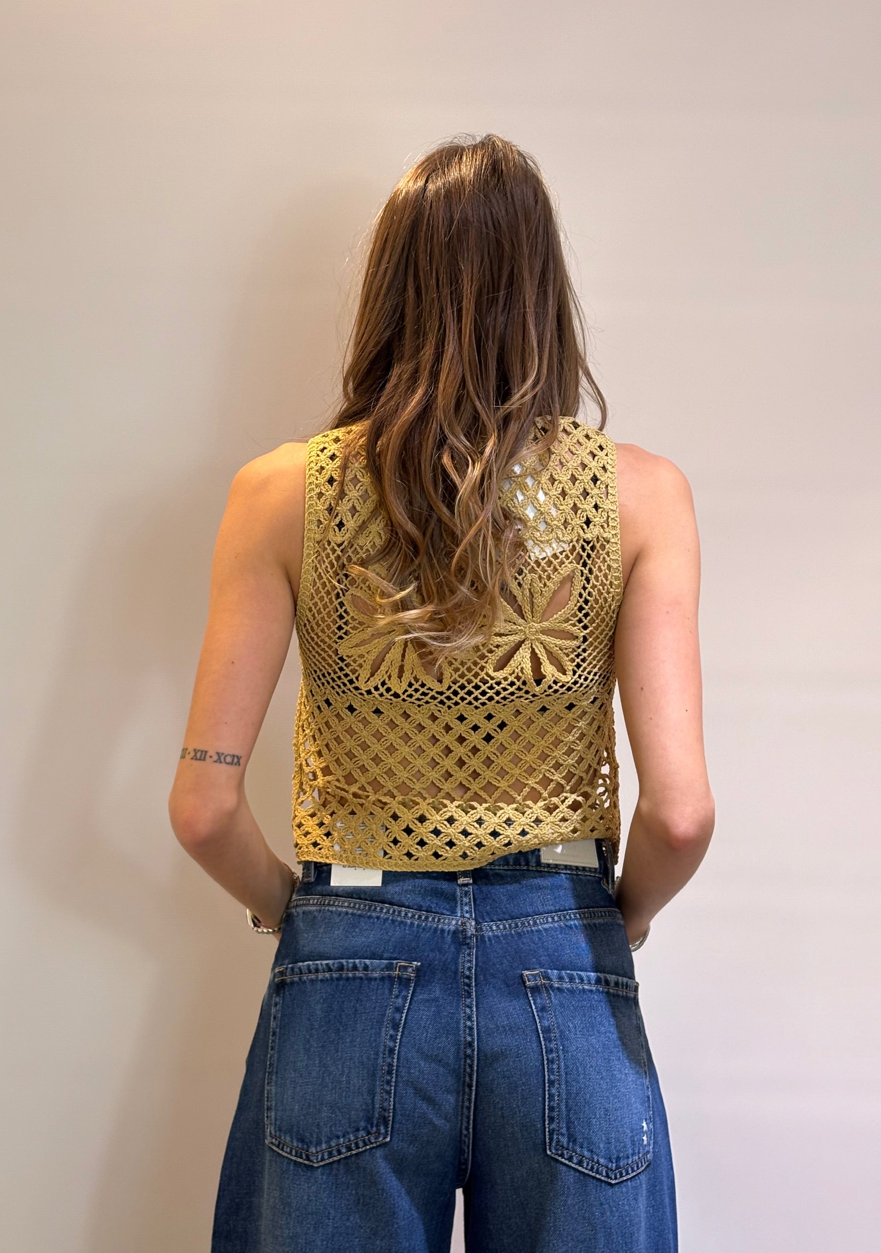 Top senza maniche crochet traforato