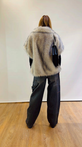 Eco pelliccia smanicata Liviana Conti