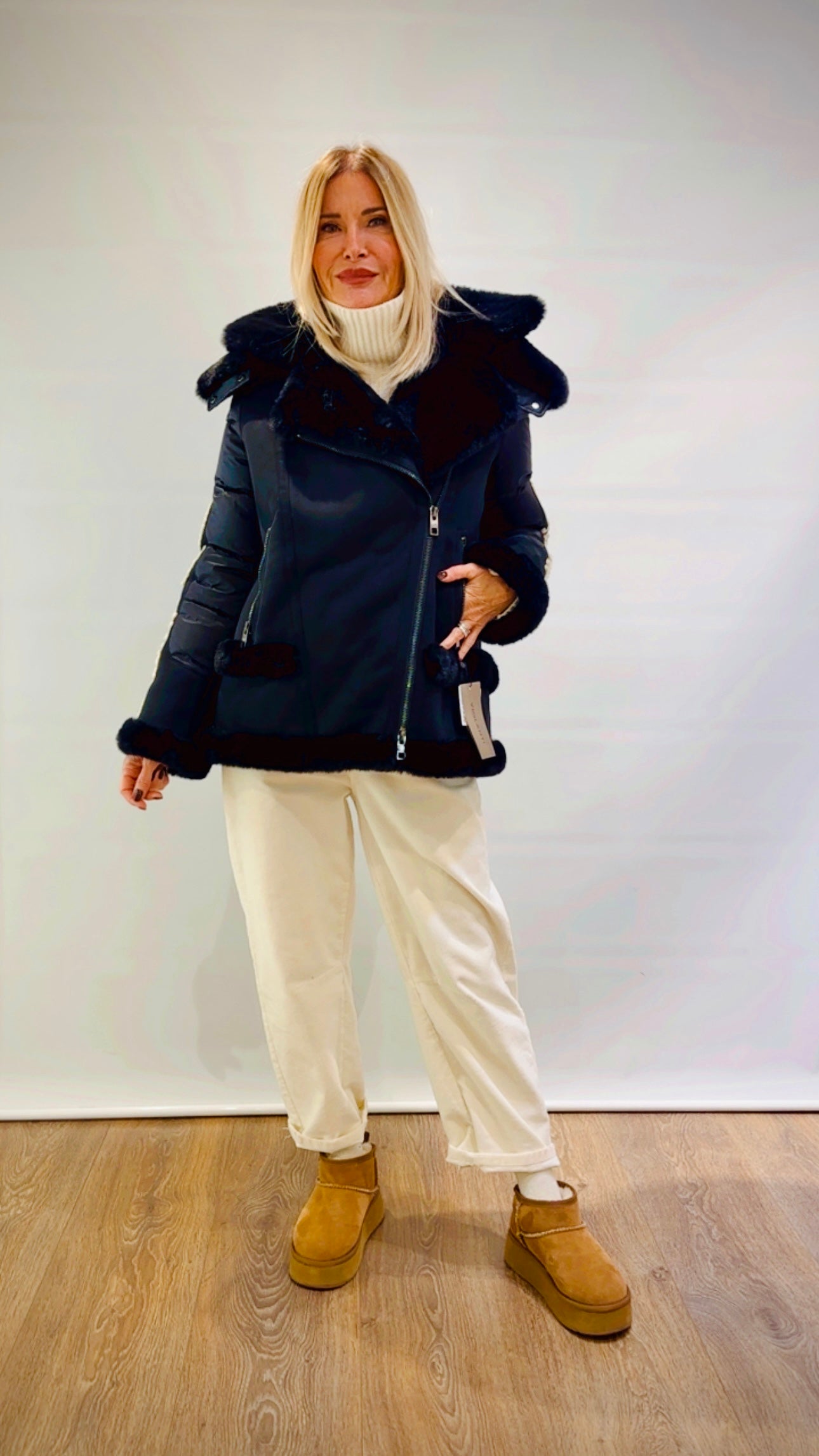 Ecomontone con ricami