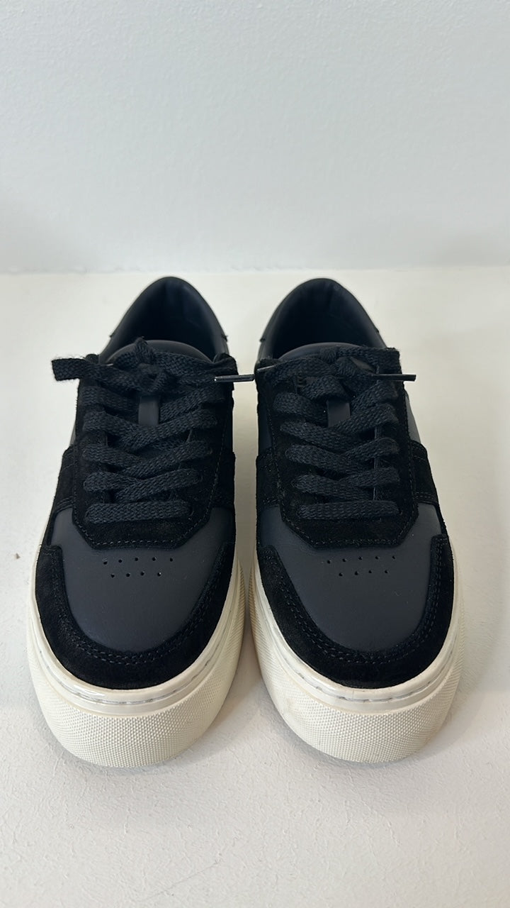 Studio calf black