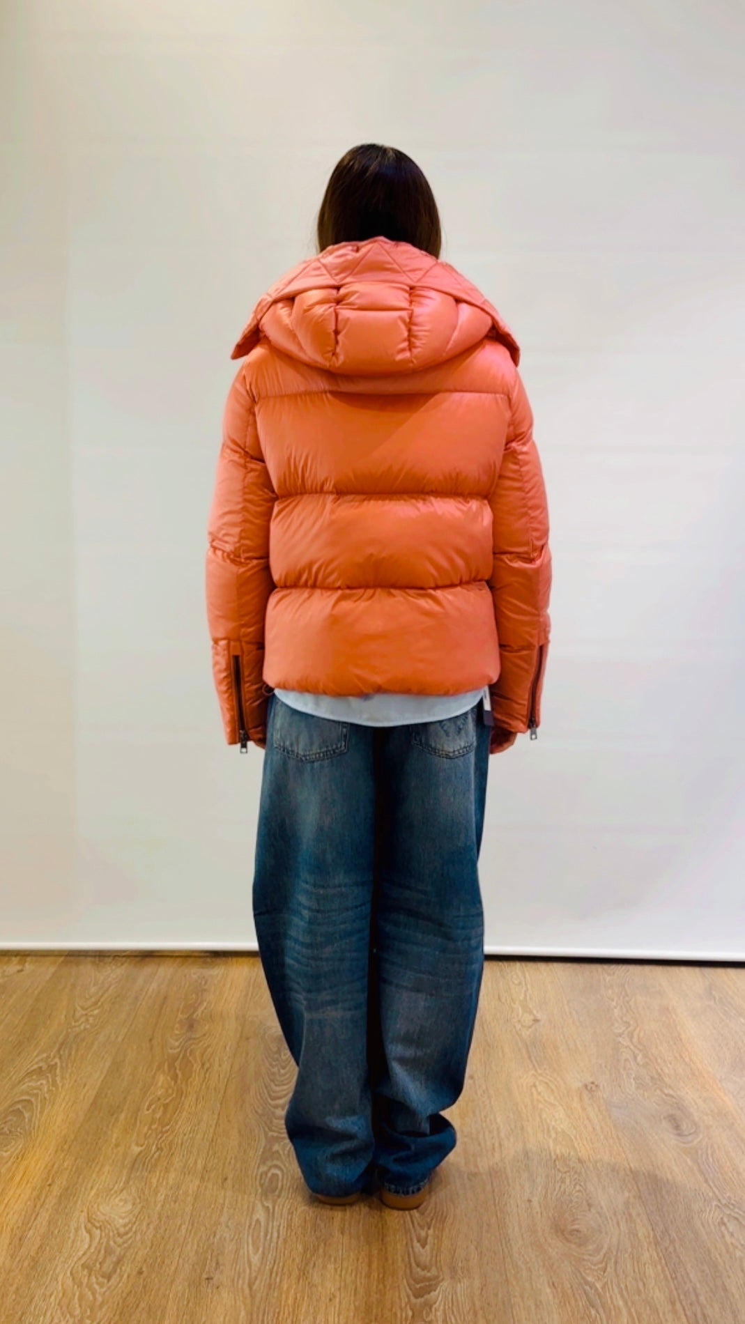 Piumino corto con cappuccio Violanti