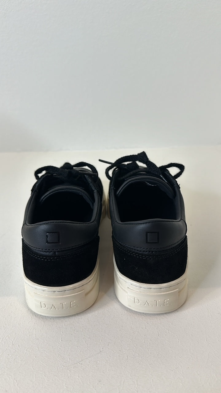 Studio calf black