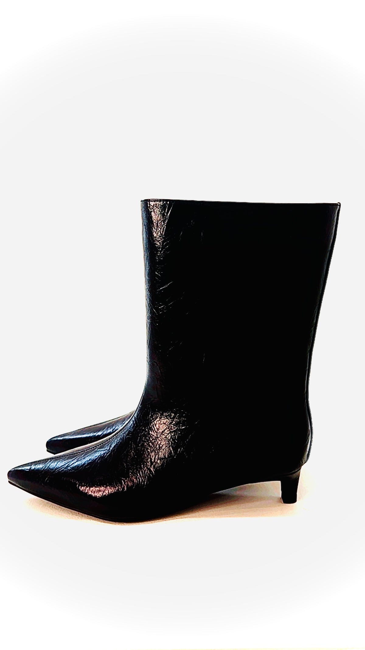 Tronchetto nero in vernice