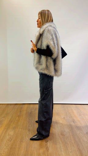 Eco pelliccia smanicata Liviana Conti