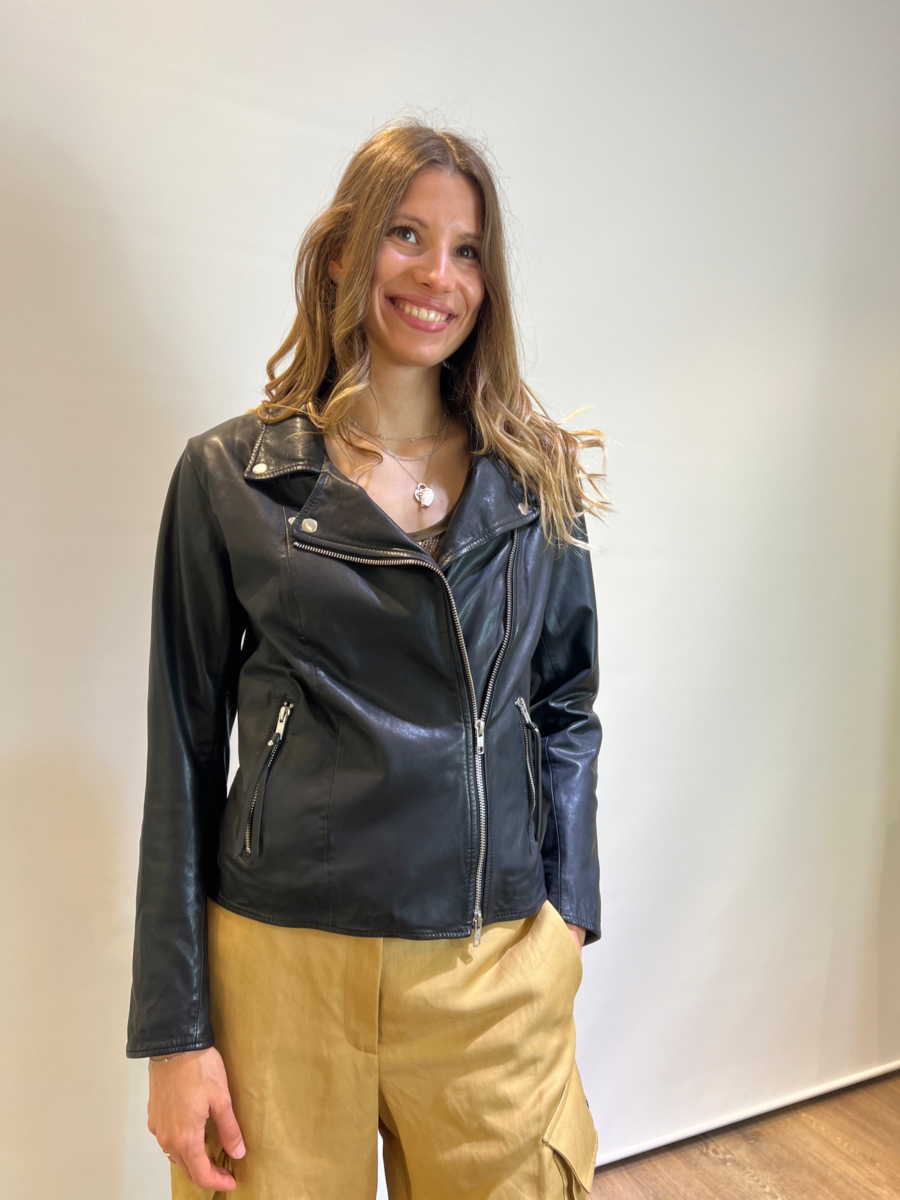 Chiodo in pelle