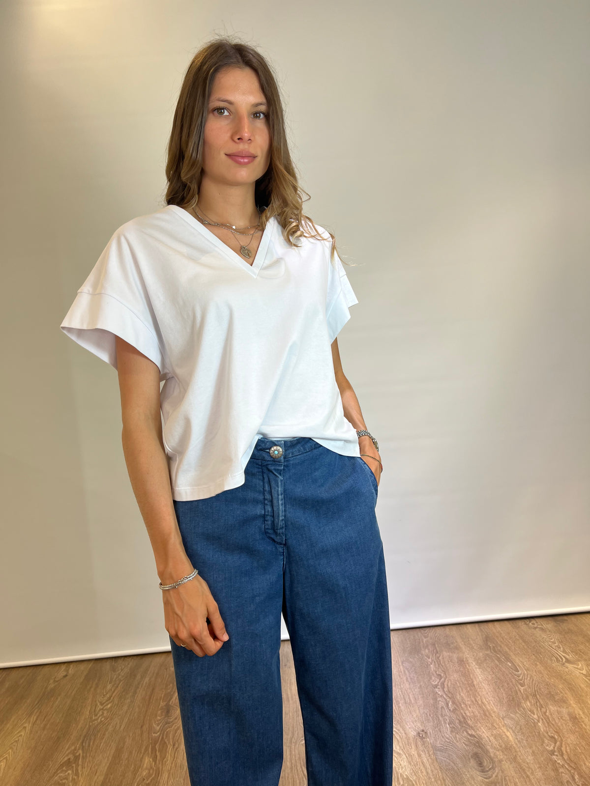 T-shirt scollo a V