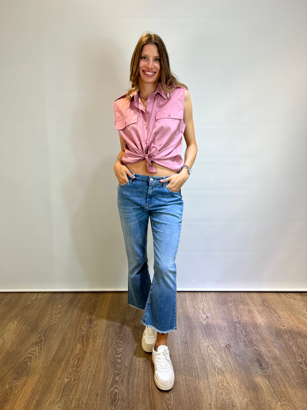 Camicia smanicata