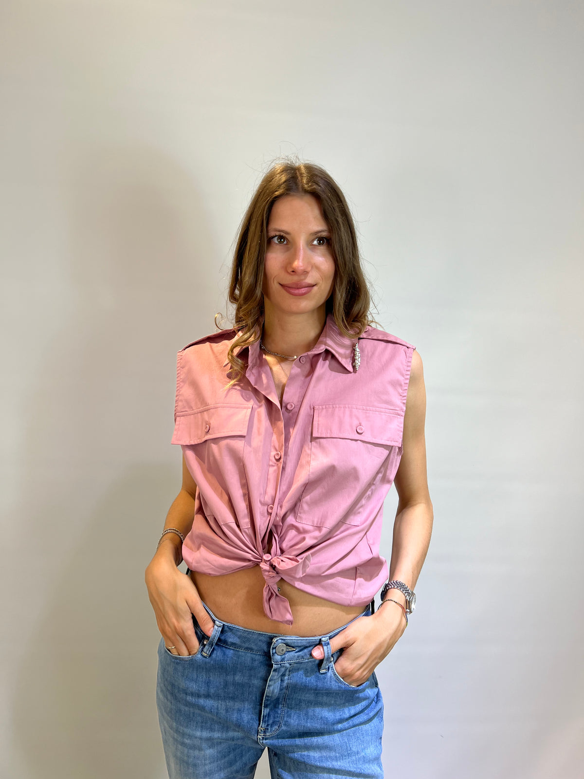 Camicia smanicata