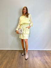 Abito corto a camicia con tasche