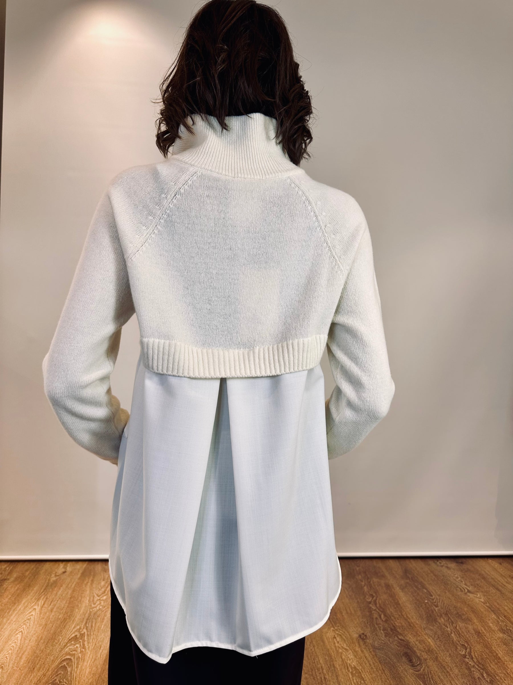 Maglia con zip sul collo