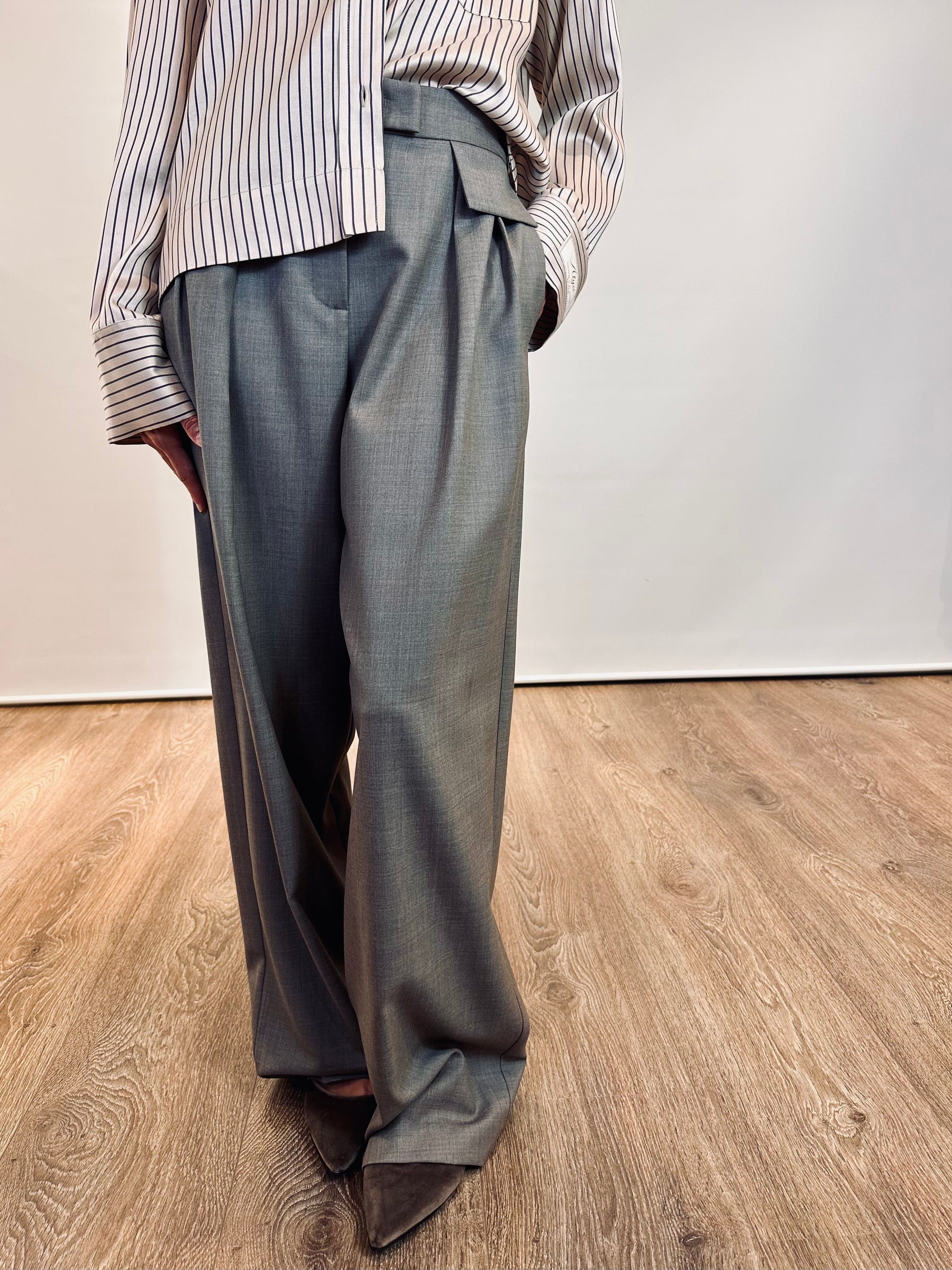 Pantalone con pinces