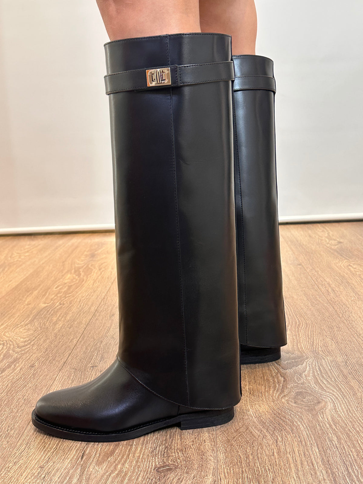 Stivale stile Givenchy