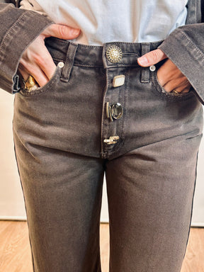 Pantalone con bottoni gioiello