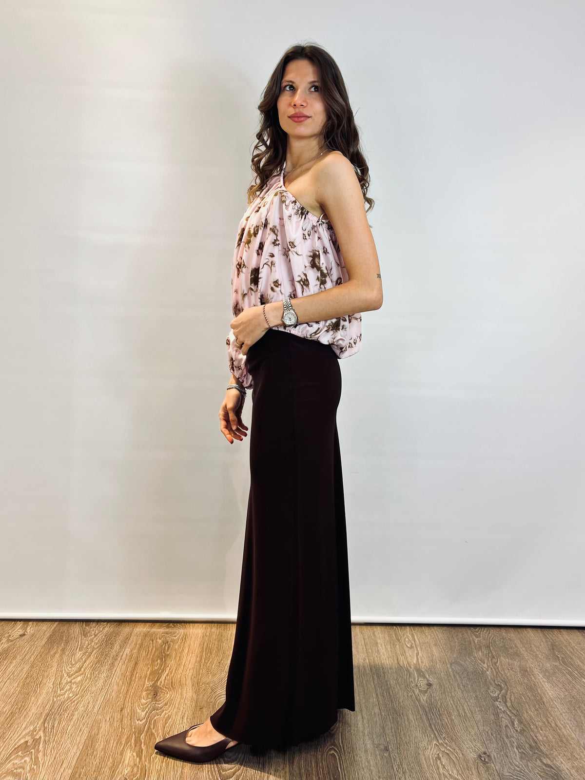 Camicia monospalla in fantasia