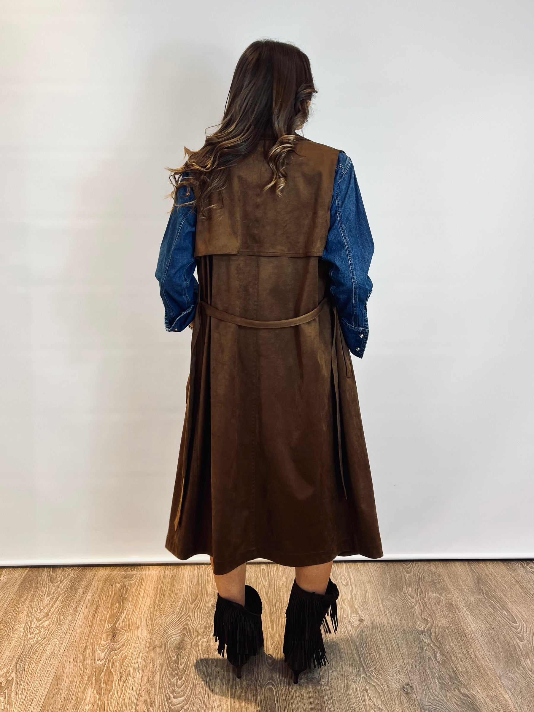 Trench smanicato eco