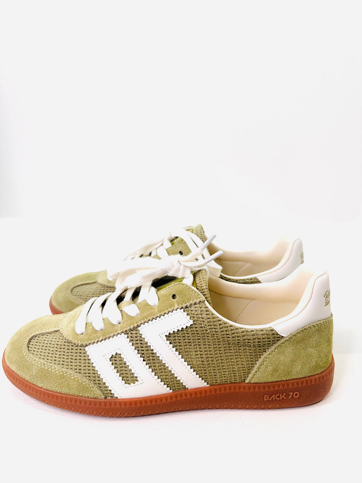 Sneakers Ghost