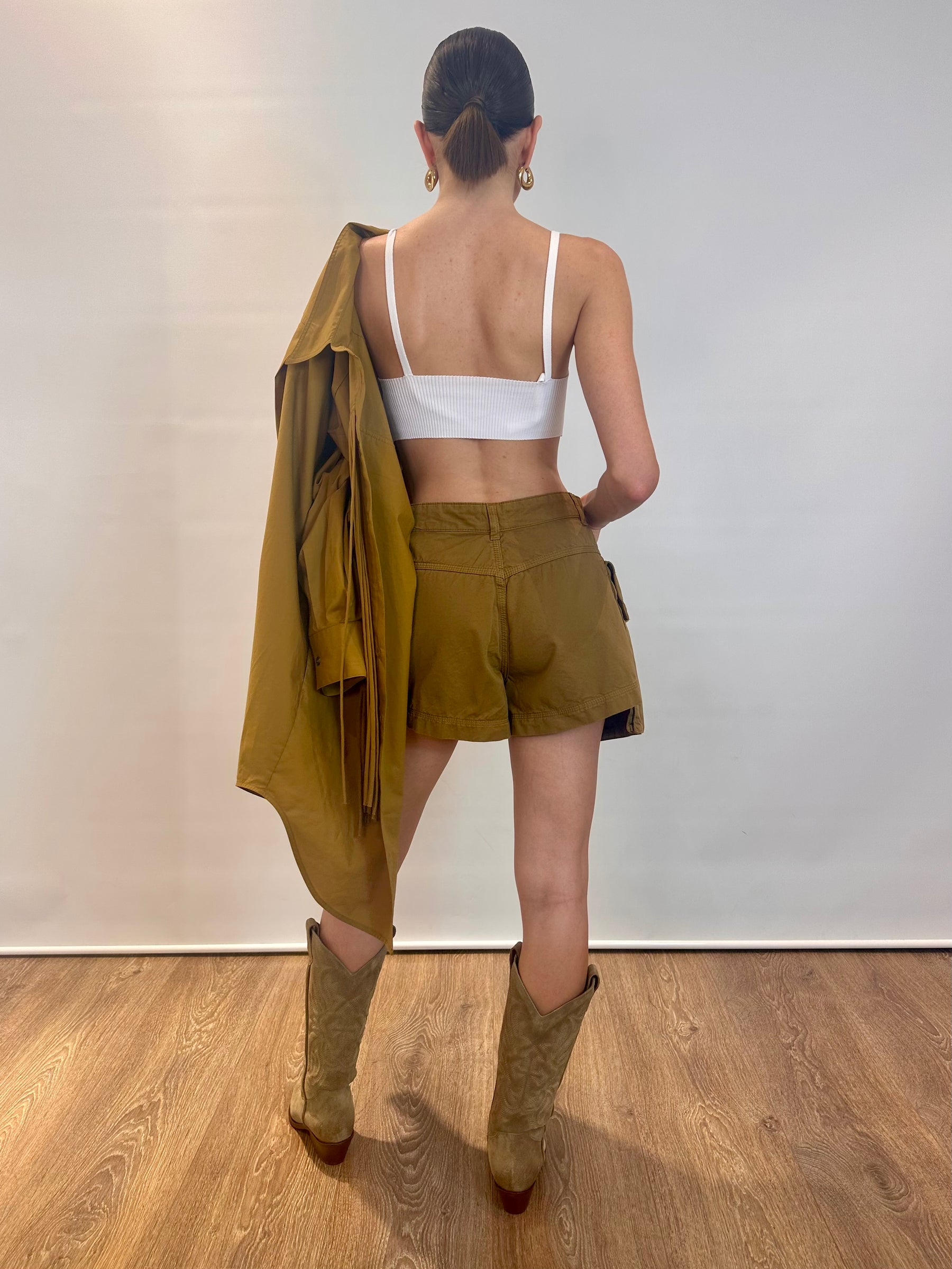 Short tasconato