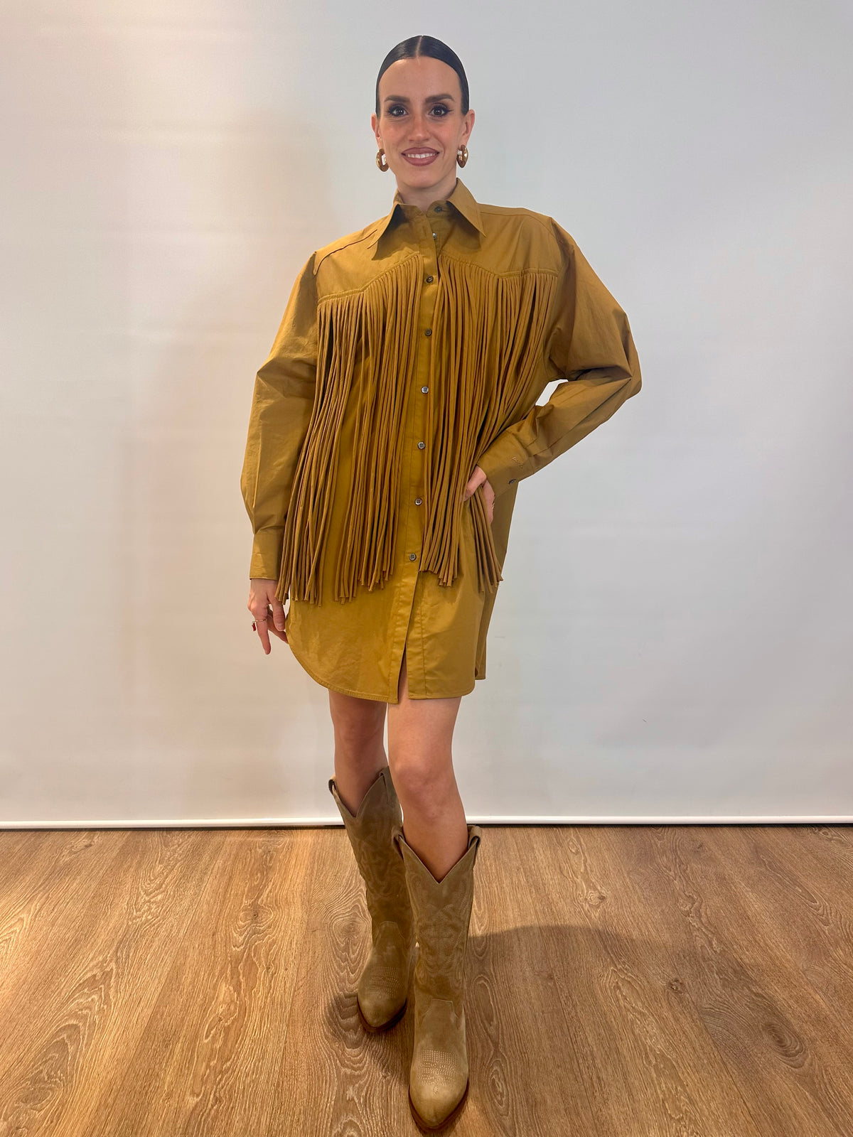 Abito camicia con frange