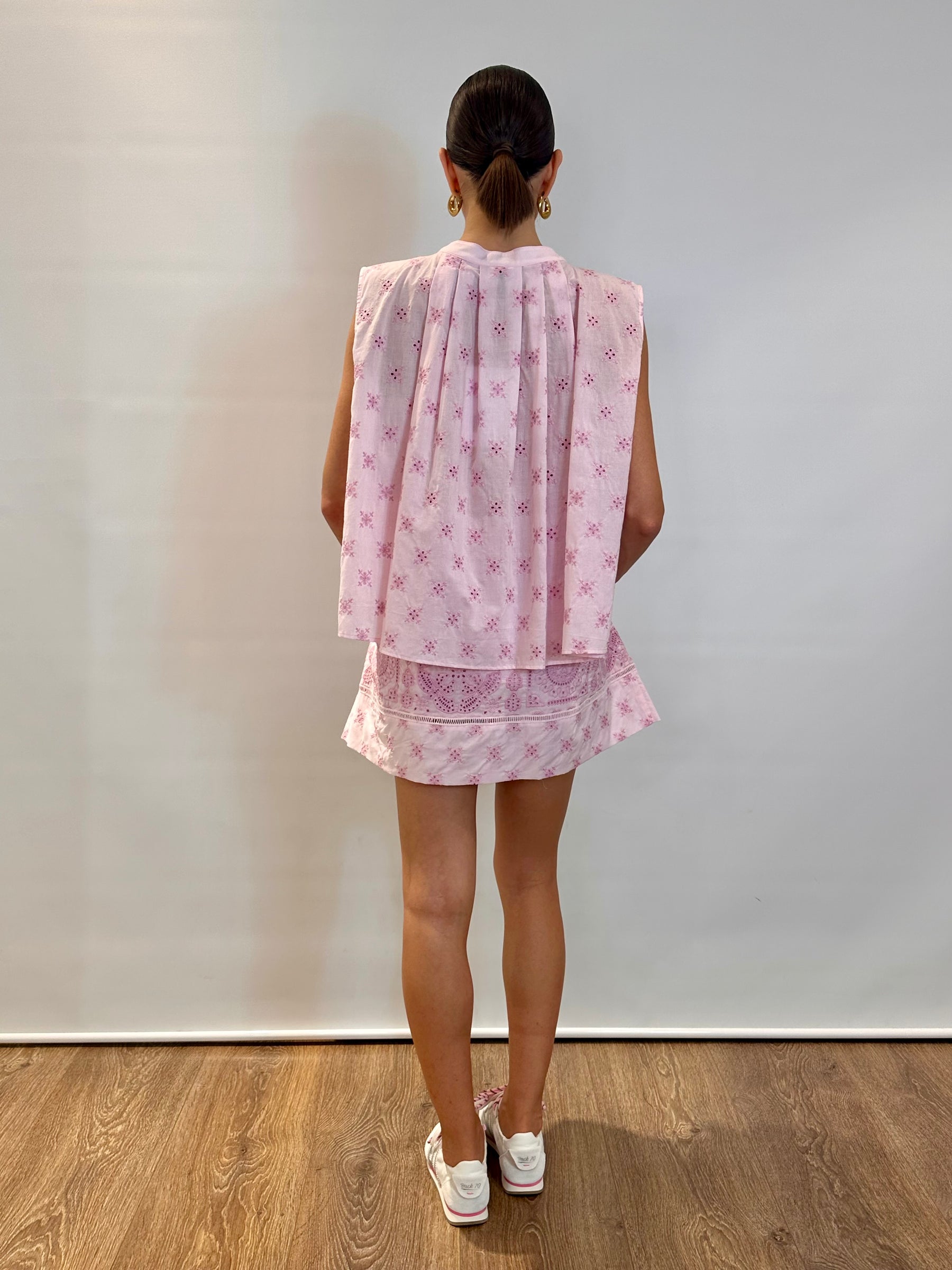 Camicia in sangallo