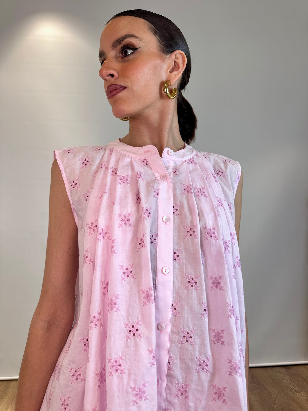 Camicia in sangallo