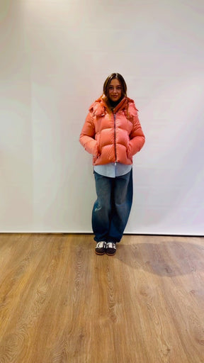 Piumino corto con cappuccio Violanti